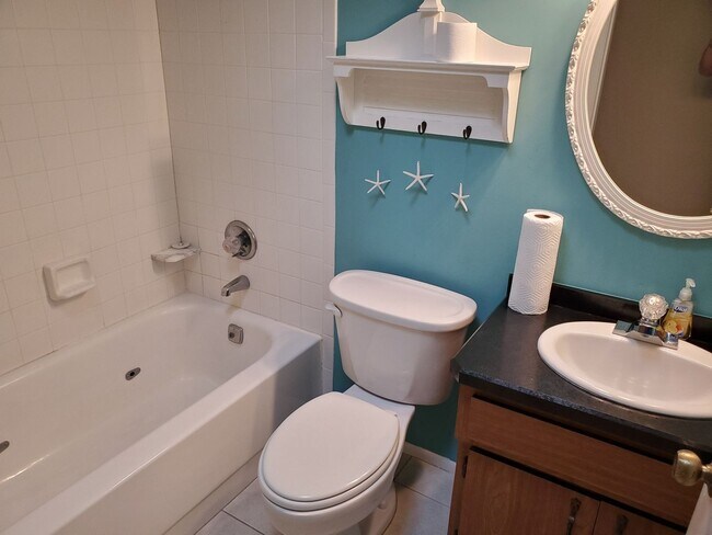 Building Photo - Turnbull Bay Water Front Home