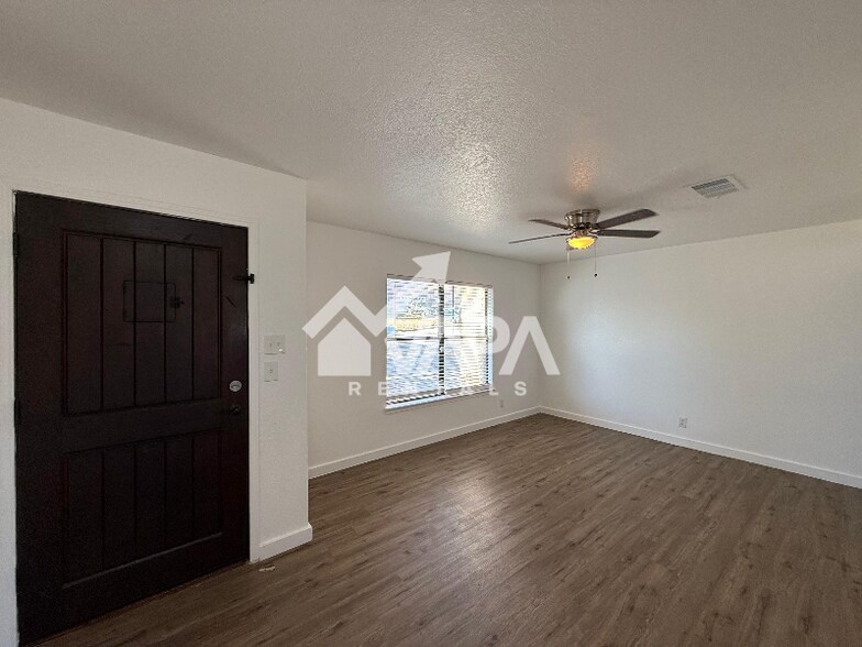 Building Photo - 14406 Staghorn Gate