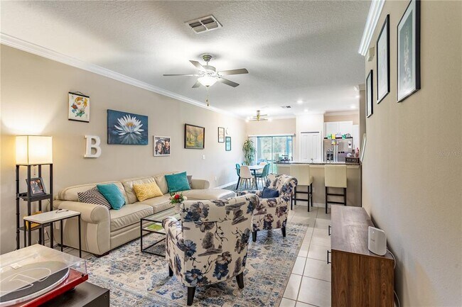 Building Photo - 23265 Willow Glen Way