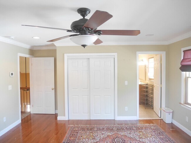 Building Photo - Elegant Coastal Home with Spacious Layout Near Lewes Beach