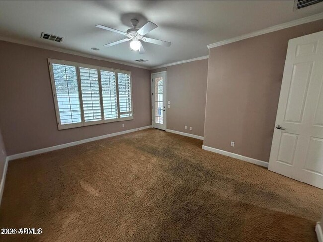 Building Photo - 421 W Wisteria Pl