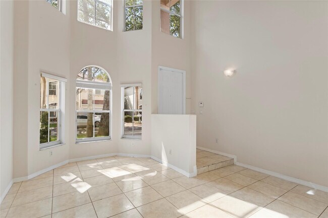 Building Photo - 2215 NW 76th Terrace
