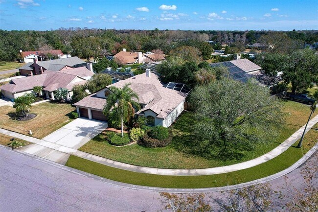 Building Photo - 335 Palmdale Dr