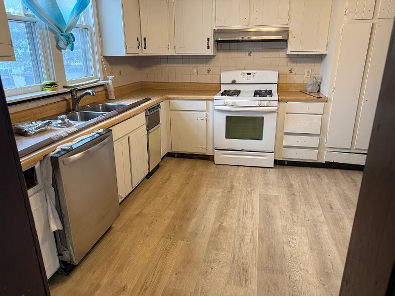 Building Photo - 4526 Decatur St