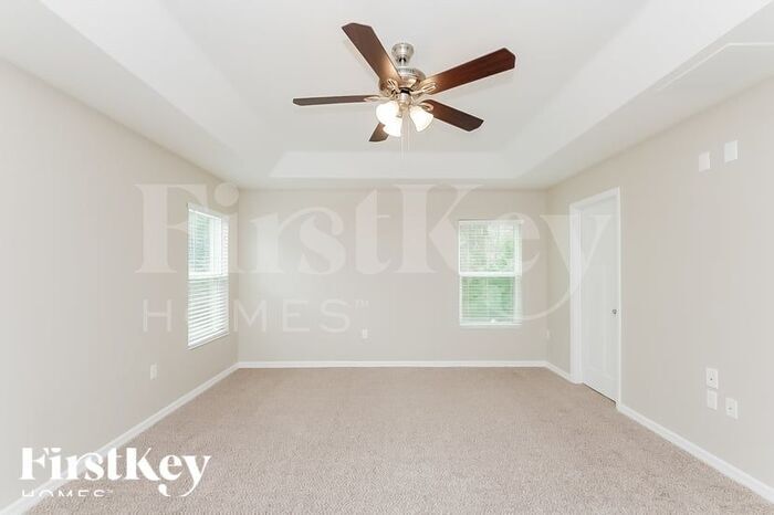 Building Photo - 7261 Somerset Pond Dr