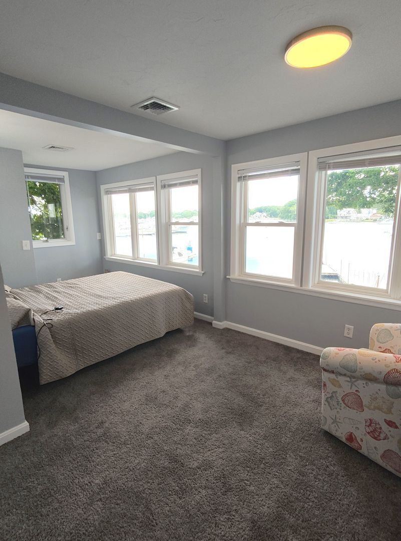 Building Photo - 24 Logan St