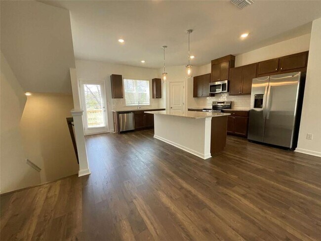 Building Photo - 5716 Schelton Pl