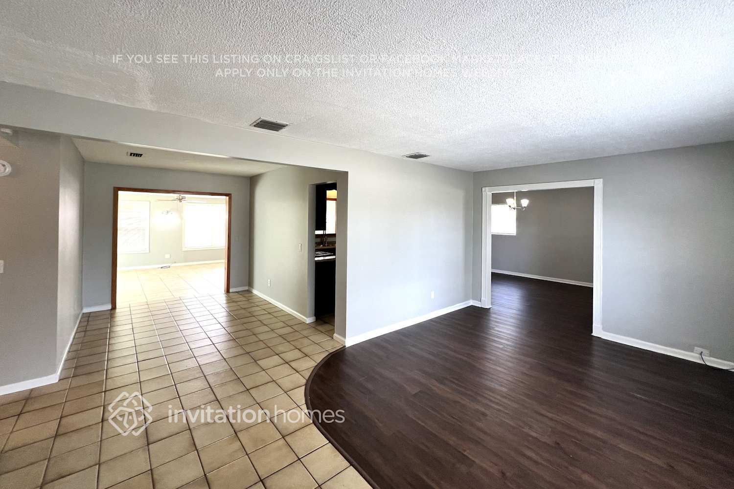 Building Photo - 514 NW Floresta Dr