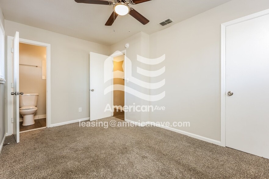 Building Photo - 5905 Luna Dr