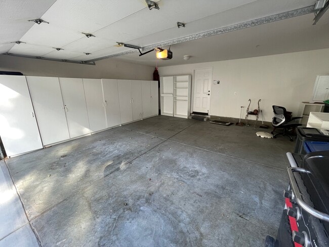 Building Photo - 3351 Via Trentino