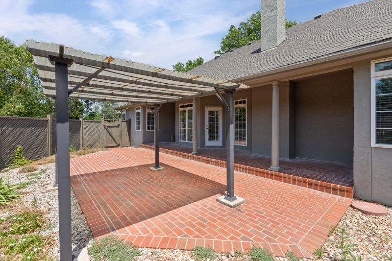 Building Photo - 614 Poplar St
