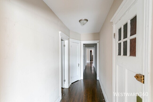 Building Photo - 5419 S Drexel Ave