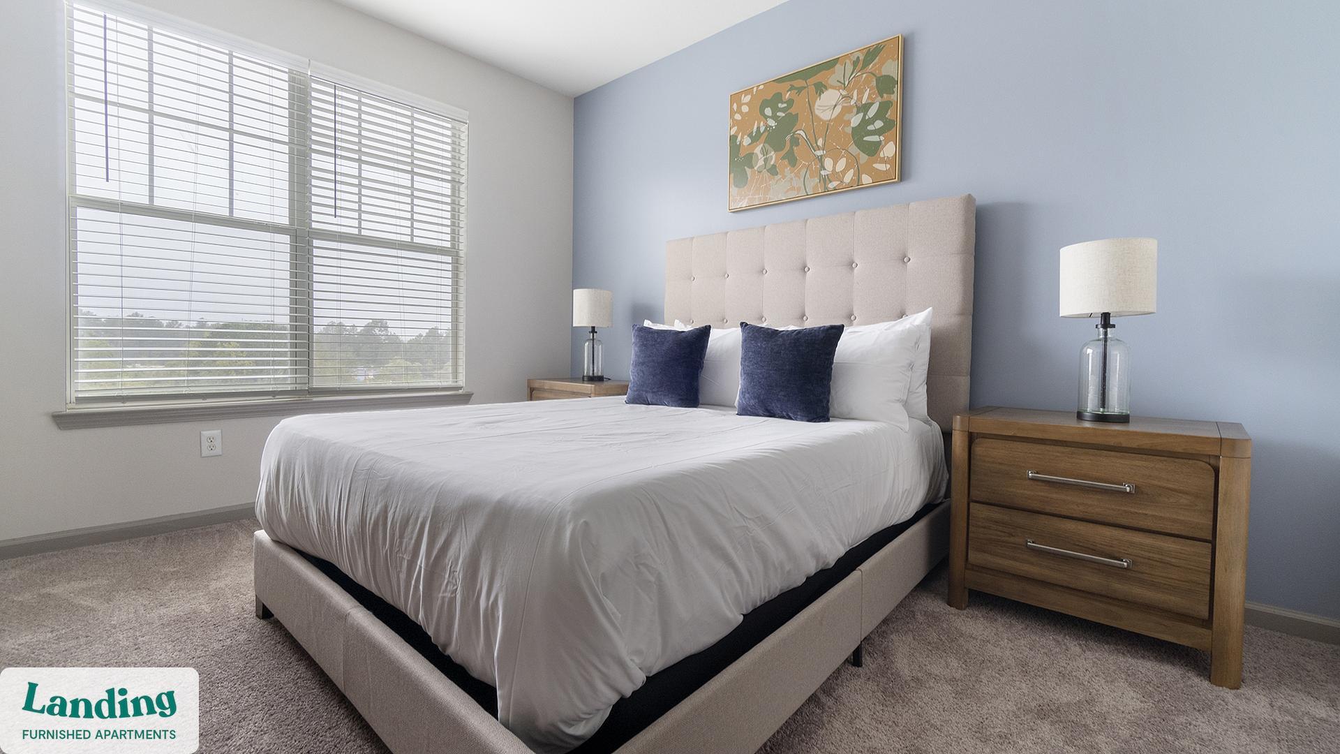 Building Photo - 900 E Six Forks Rd