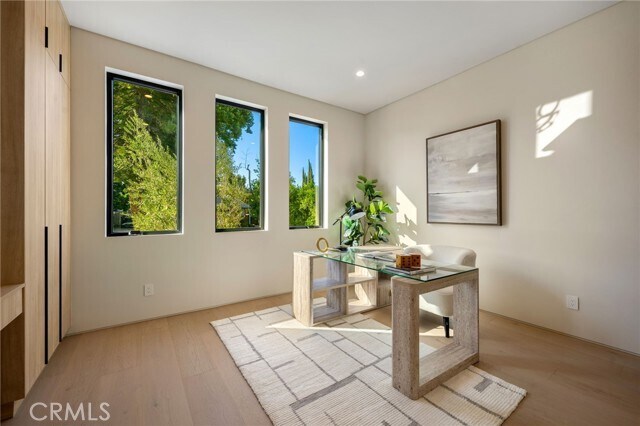 Building Photo - 16728 Morrison St