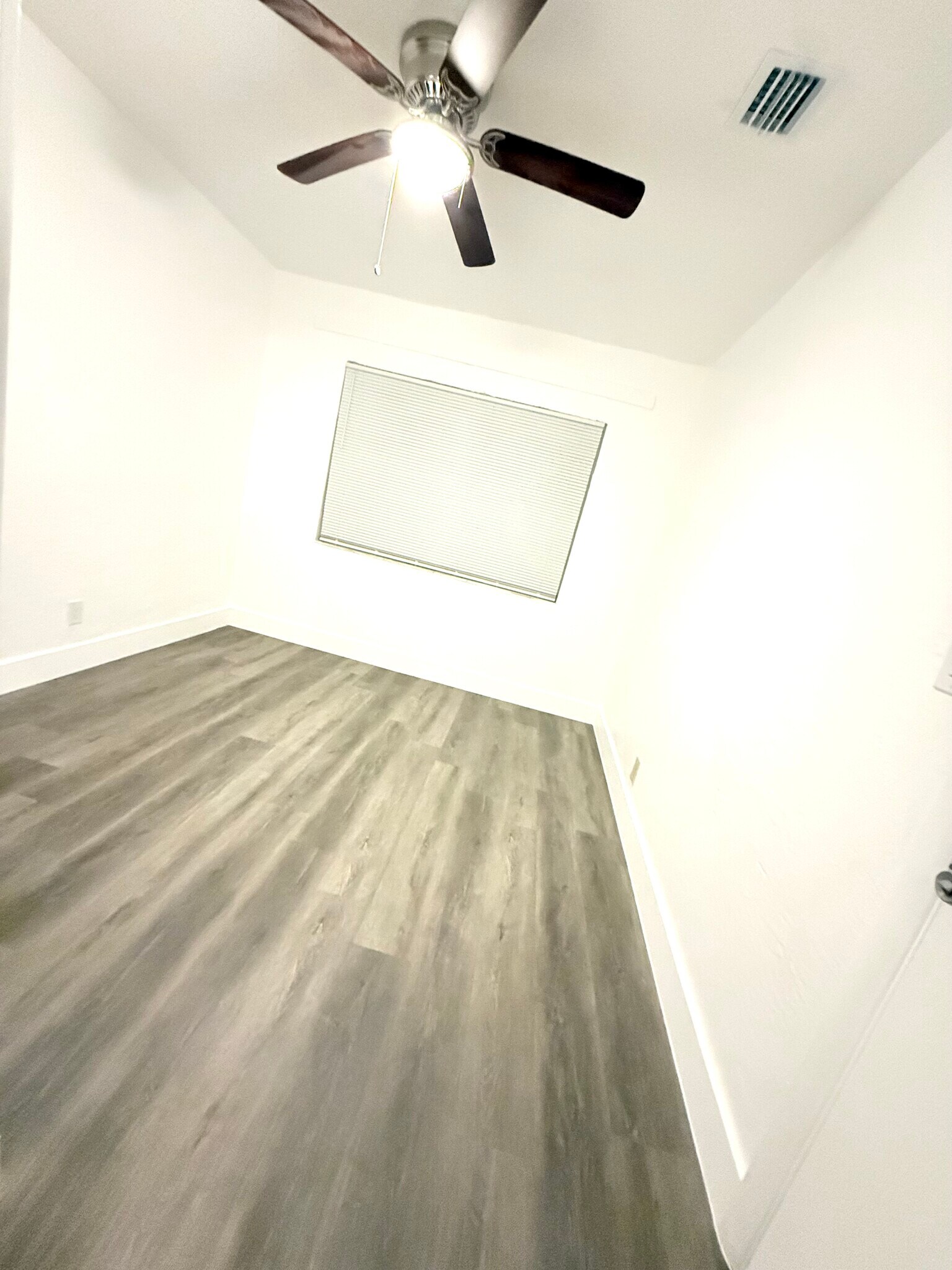 Building Photo - 209 NW 10th St