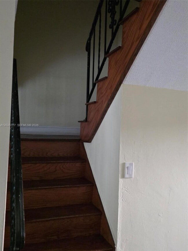 Building Photo - 3912 SW 67th Terrace