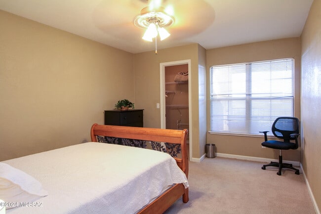 Building Photo - 6651 N Campbell Ave