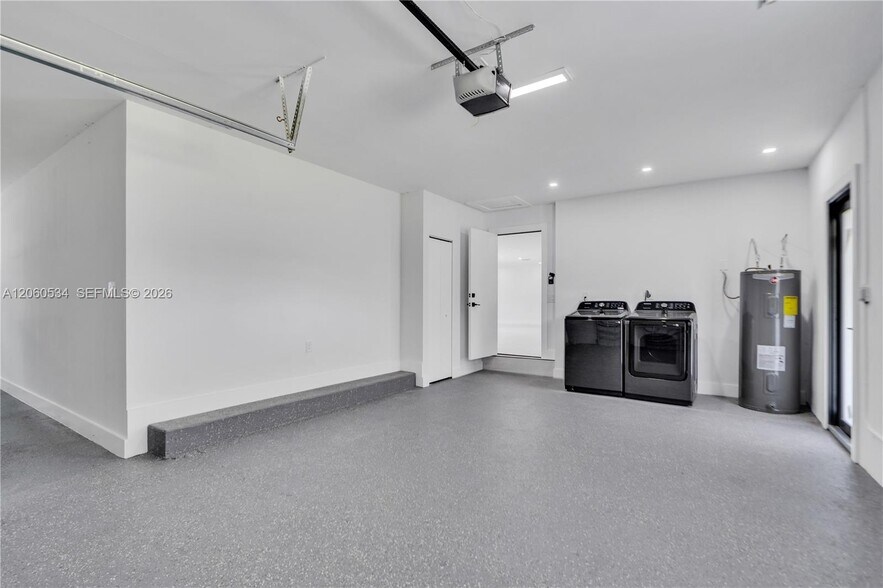 Building Photo - 17680 SW 54th St