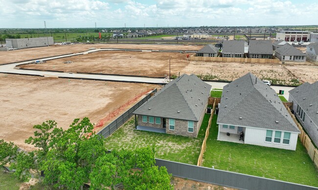 Building Photo - 27222 Grass Cliff Ln