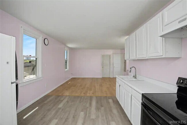 Building Photo - 769 19th St