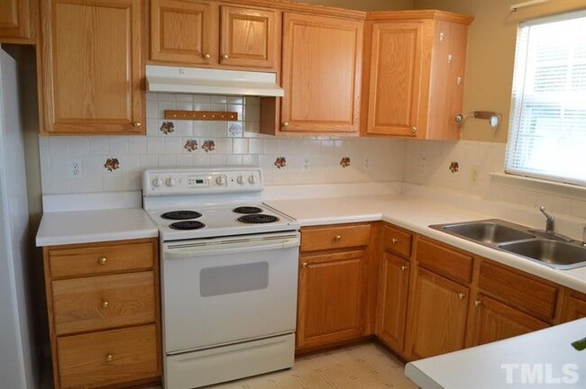 Building Photo - 2306 Nutting Ln