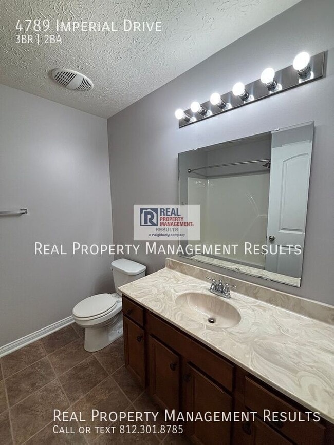 Building Photo - 4789 Imperial Dr