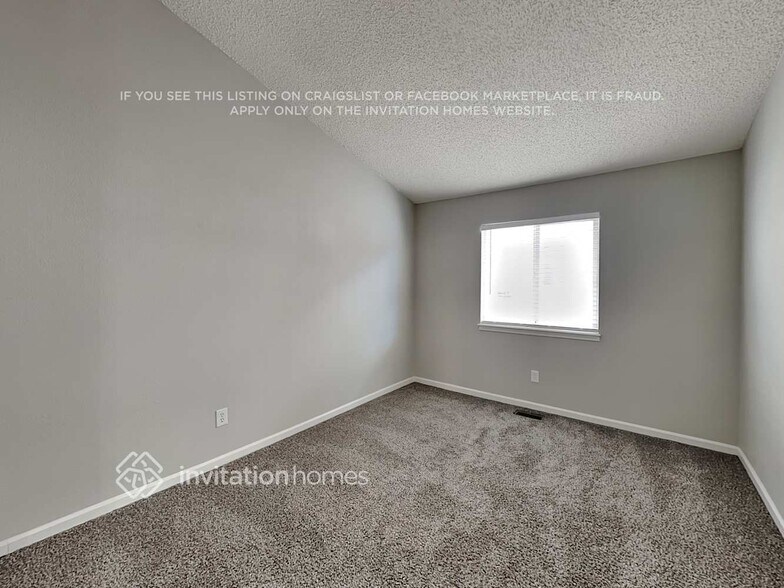 Building Photo - 6142 Oakwood Blvd