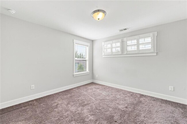 Building Photo - 901 Cedar Wing Terrace