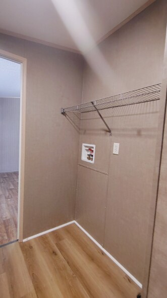 Building Photo - 4842 SW Topeka Blvd