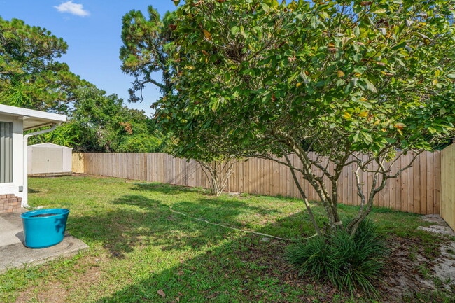 Building Photo - 7613 Marthas Way