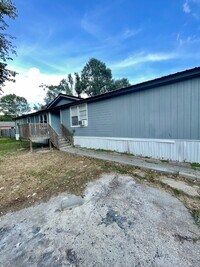 Building Photo - 23349 Hedge Ln