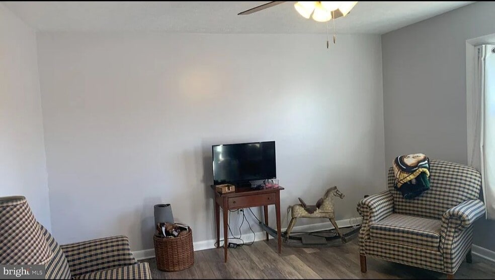 Building Photo - 1126 Wadewood Ct