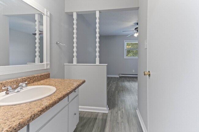 Building Photo - 6441 Starbrook Dr