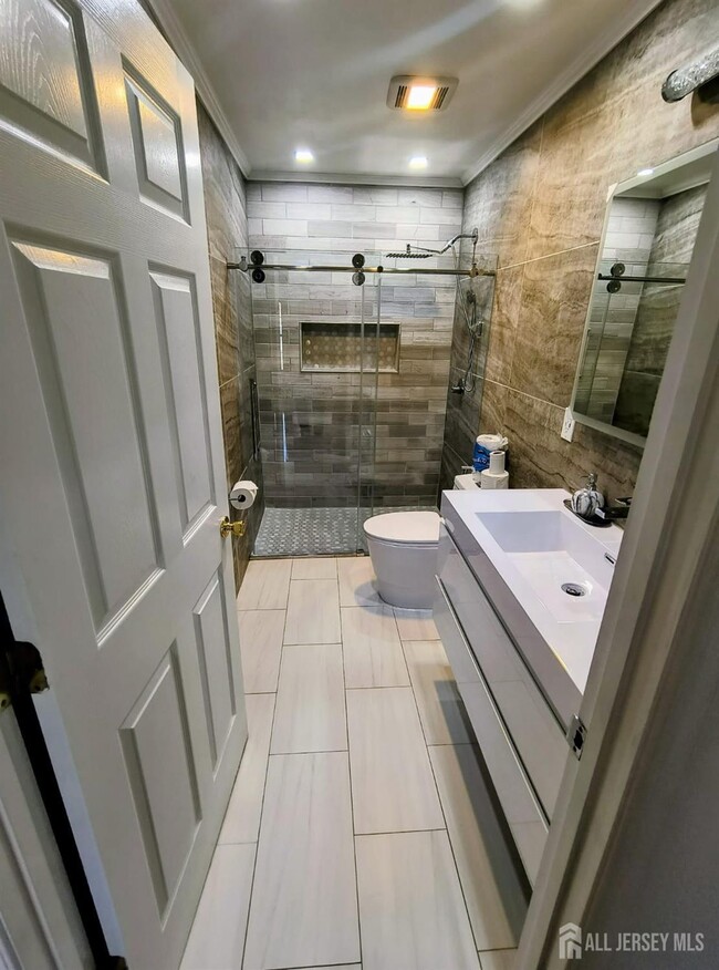 Building Photo - 89 Chariot Ct