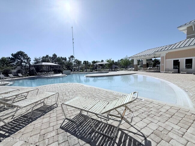 Building Photo - 304 Green Turtle Ln