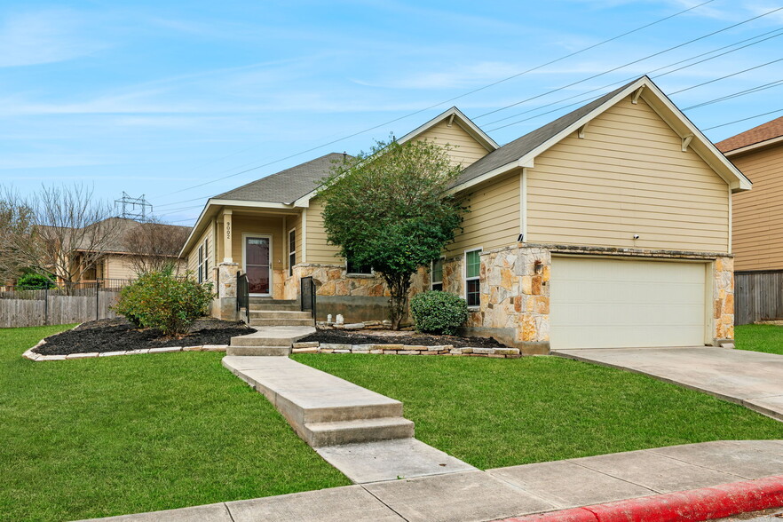 Building Photo - 9002 Summit Lk