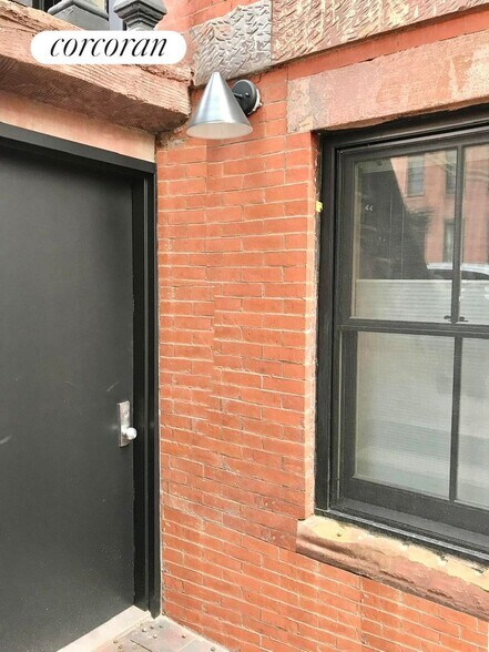 Building Photo - 407 Clermont Ave