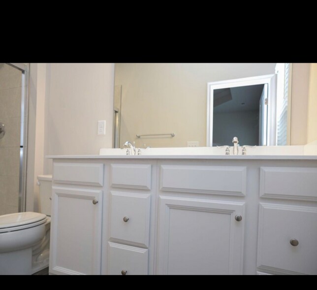 Building Photo - 1222 Ashbury St