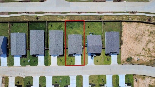 Building Photo - 25657 Rose Creek Dr