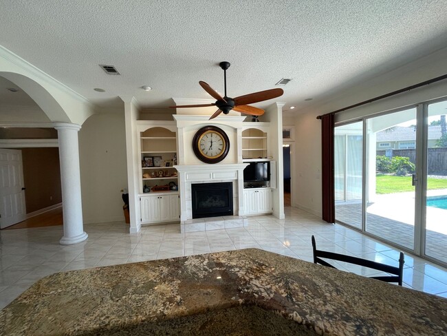 Building Photo - For Lease - 3 BR|2.5 BA w/ In-ground Pool in Palm Bay!