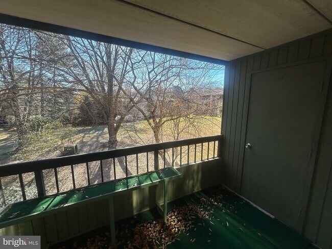 Building Photo - 5645 Harpers Farm Rd