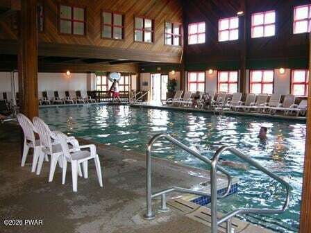 Building Photo - 811 Paddock Ct