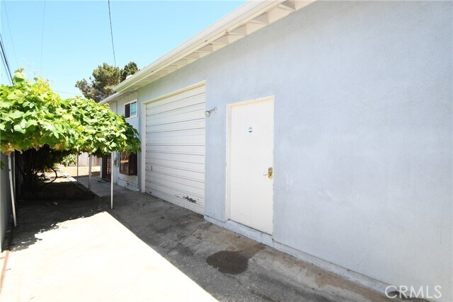 Building Photo - 20318 Regina Ave