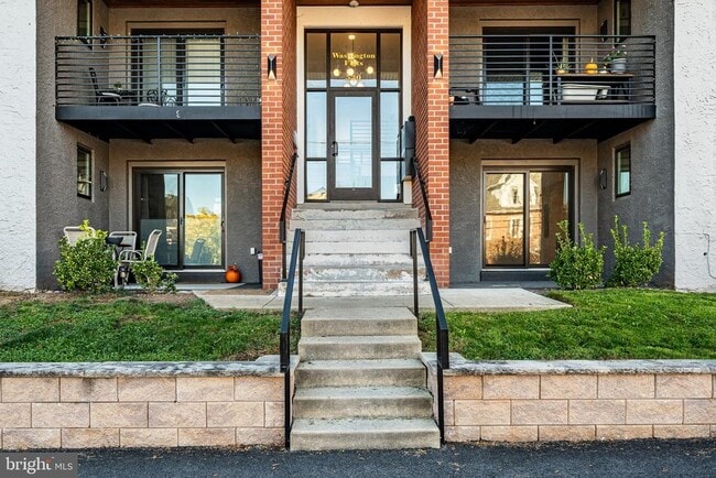 Building Photo - 530 Washington Ave