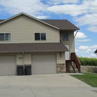 Building Photo - r1342