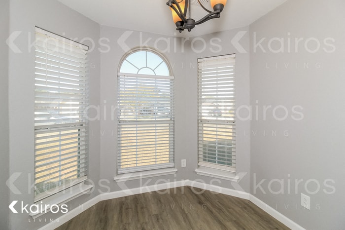 Building Photo - 5005 Capulin Ln