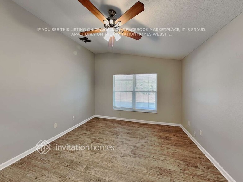 Building Photo - 10418 Soaring Eagle Dr