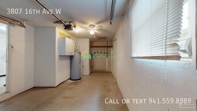 Building Photo - 3807 16th Ave W