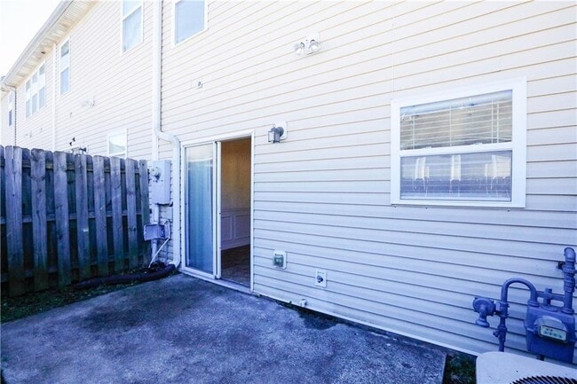 Building Photo - 1939 Durwood Ln