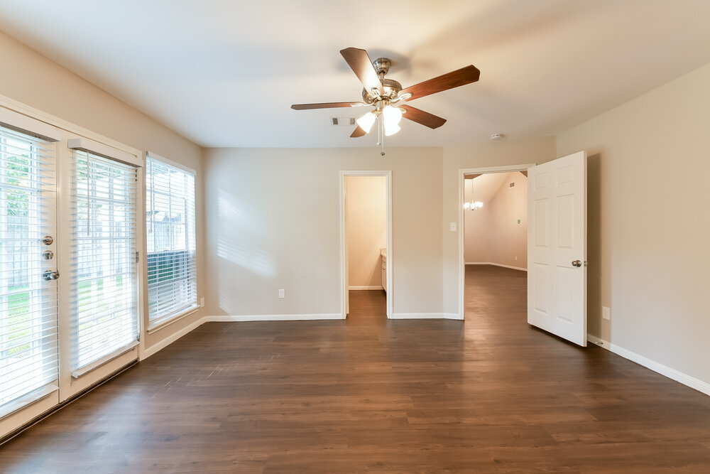Building Photo - 1710 Pine Gap Dr